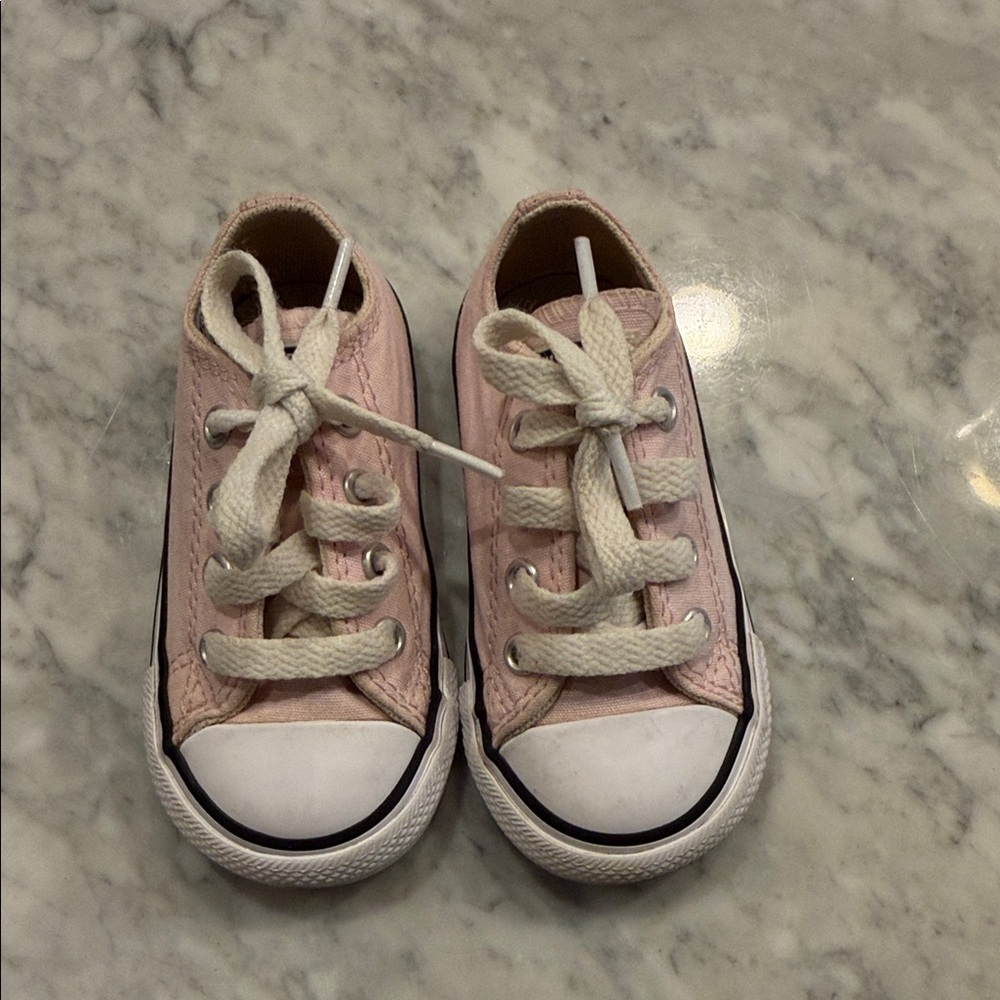 Converse Kids Light Pink Sneakers